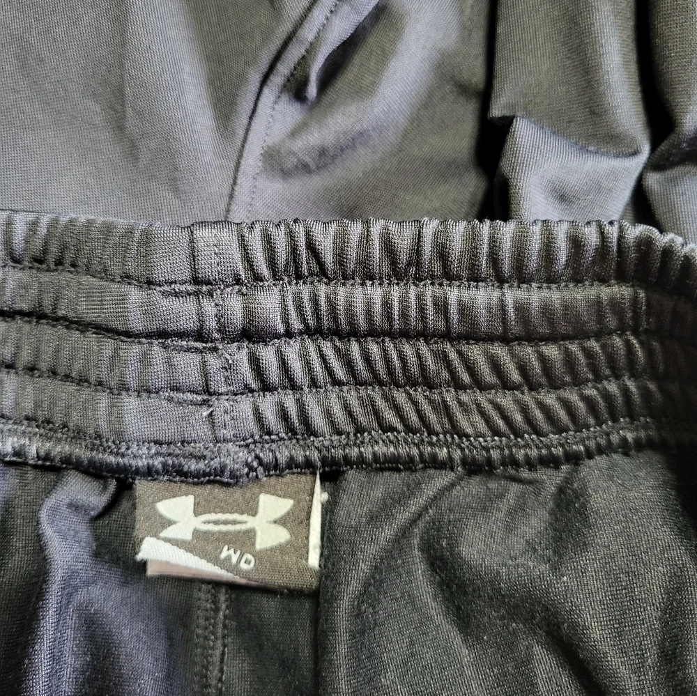 Under Armour Joggers Size 30 - Picture 4 of 5